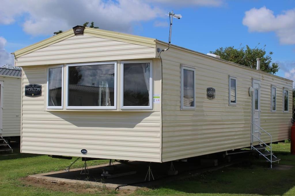 Apartamento Norfolk Broads Caravan Sleeps 8 *